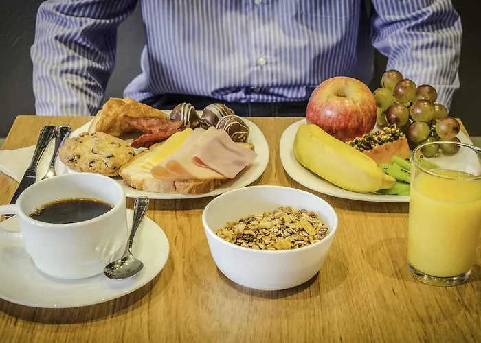 Ibis Porto Alegre Assis Brasil Hotel